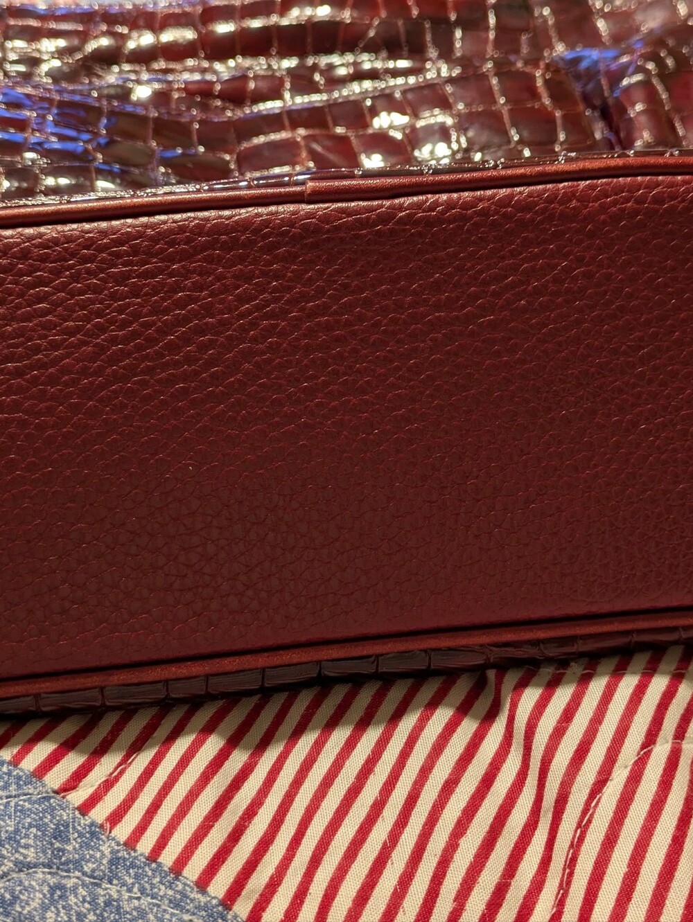 Brighton Women's Croc-Embossed Burgundy Shoulder Bag - Picture 7 of 9